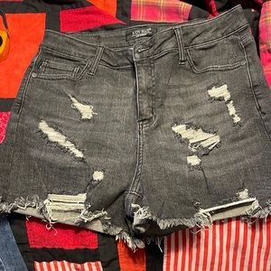 Judy blue large light black Jean shorts size large